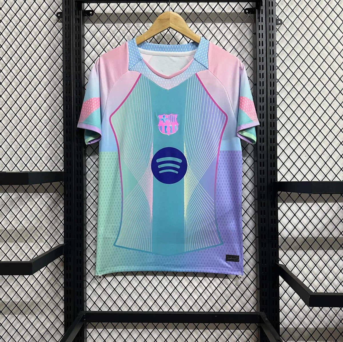 Short-sleeved soccer jersey