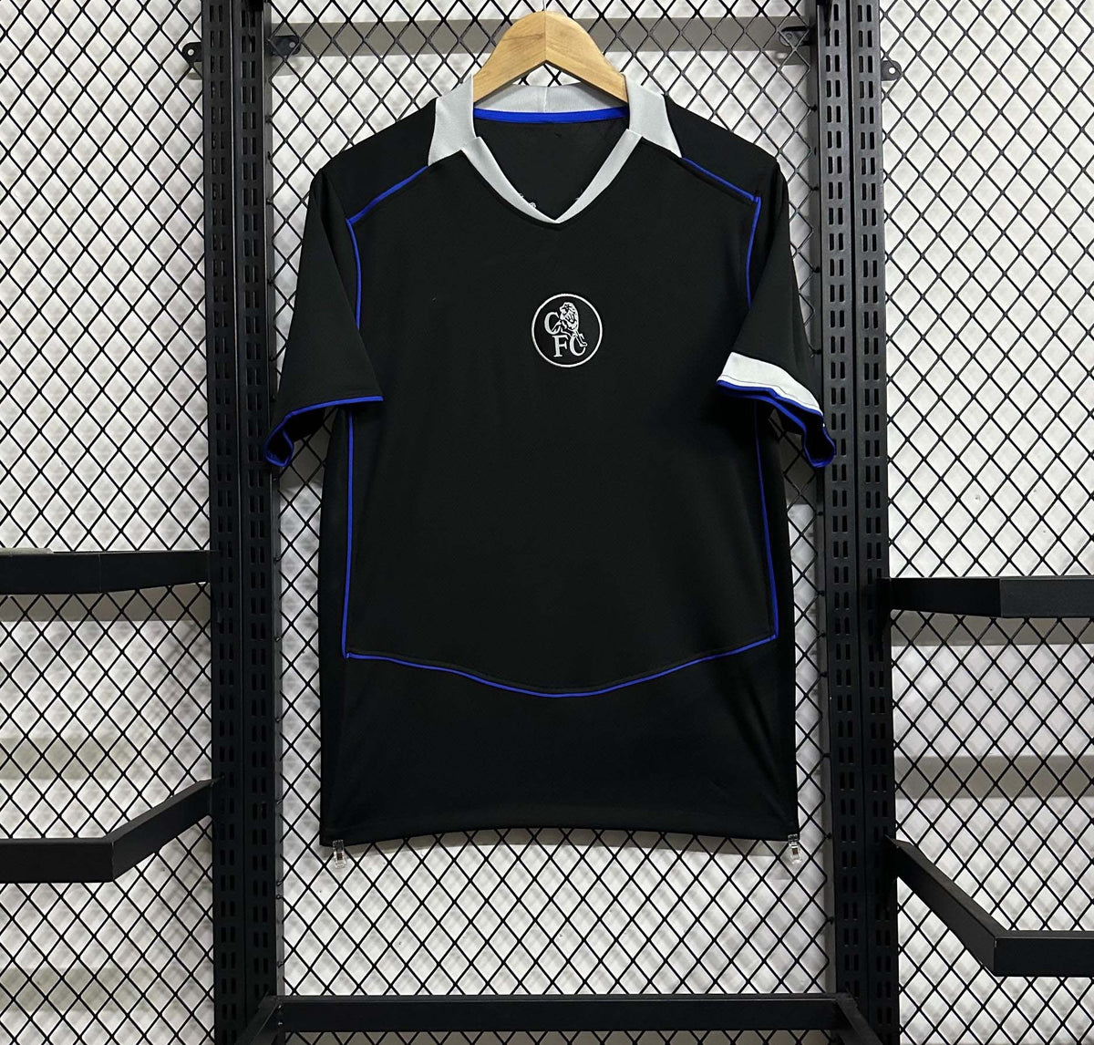 Short-sleeved soccer jersey